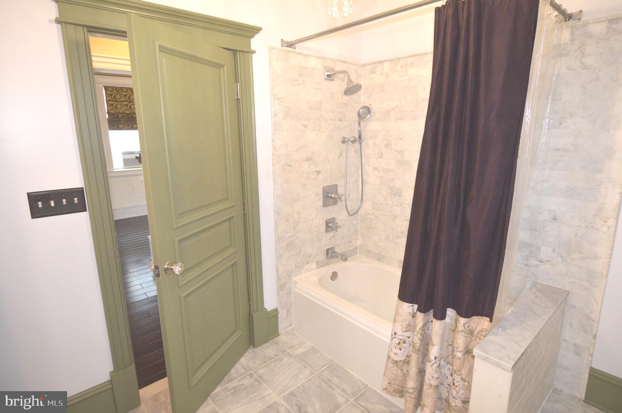 PARKVILLE - Residential