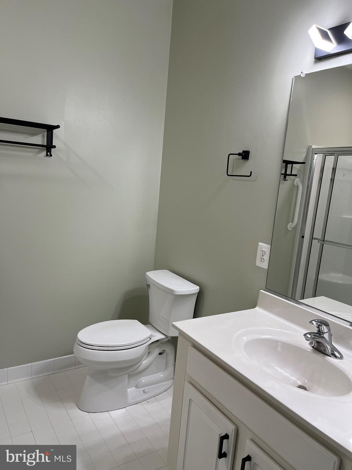 IRWINS CHOICE - Residential Lease