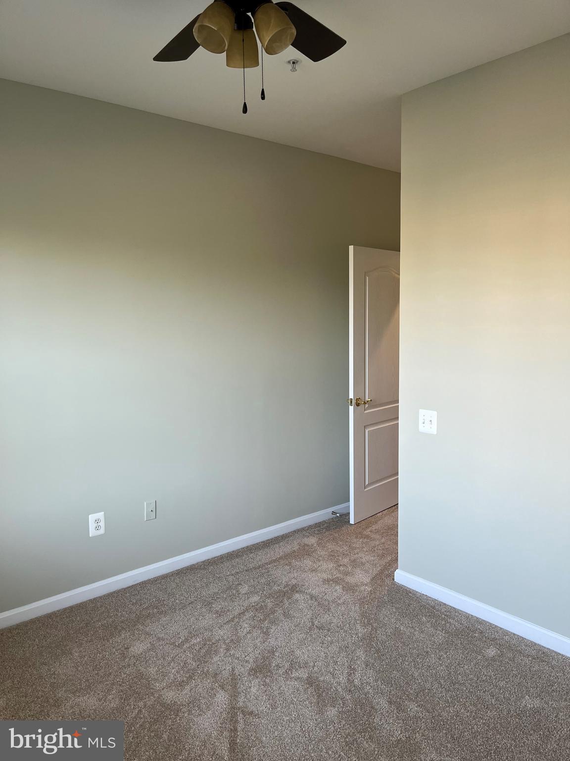 IRWINS CHOICE - Residential Lease