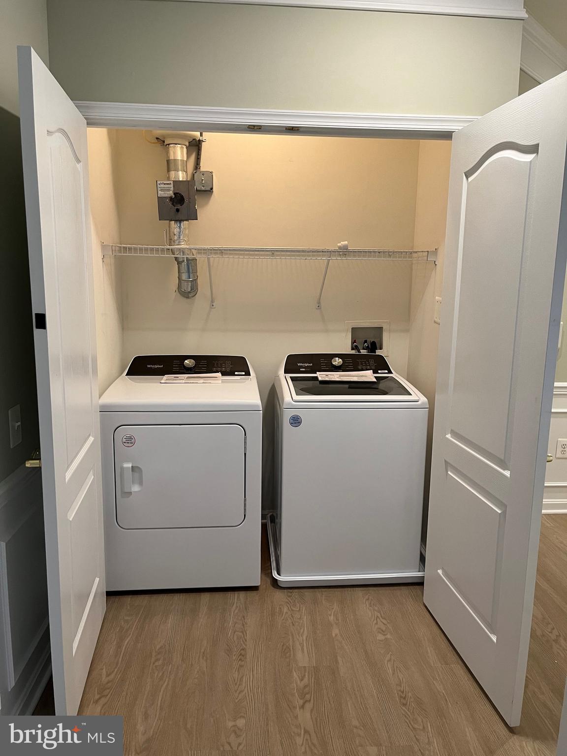 IRWINS CHOICE - Residential Lease