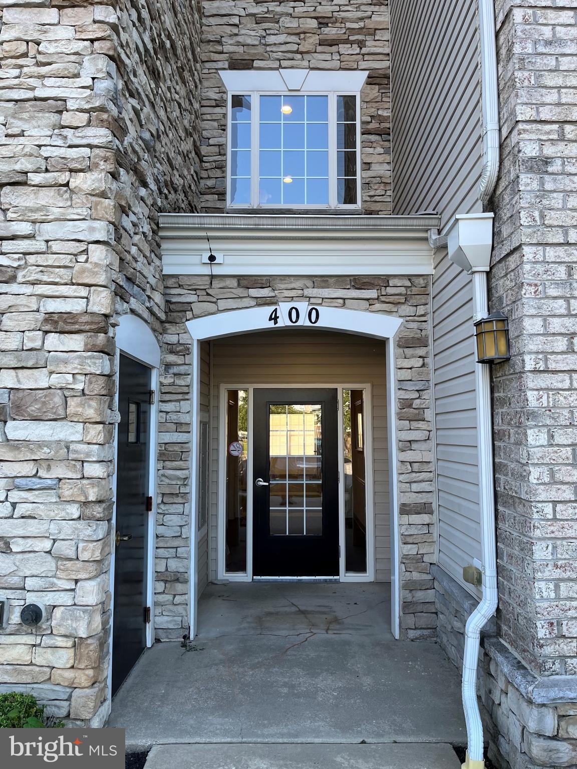 IRWINS CHOICE - Residential Lease