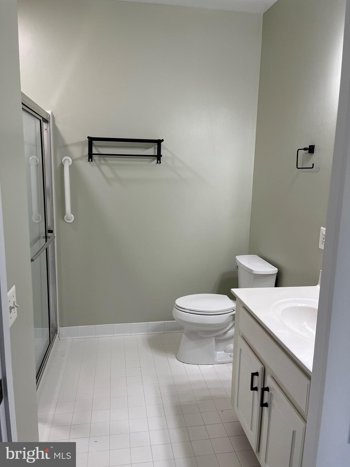 IRWINS CHOICE - Residential Lease