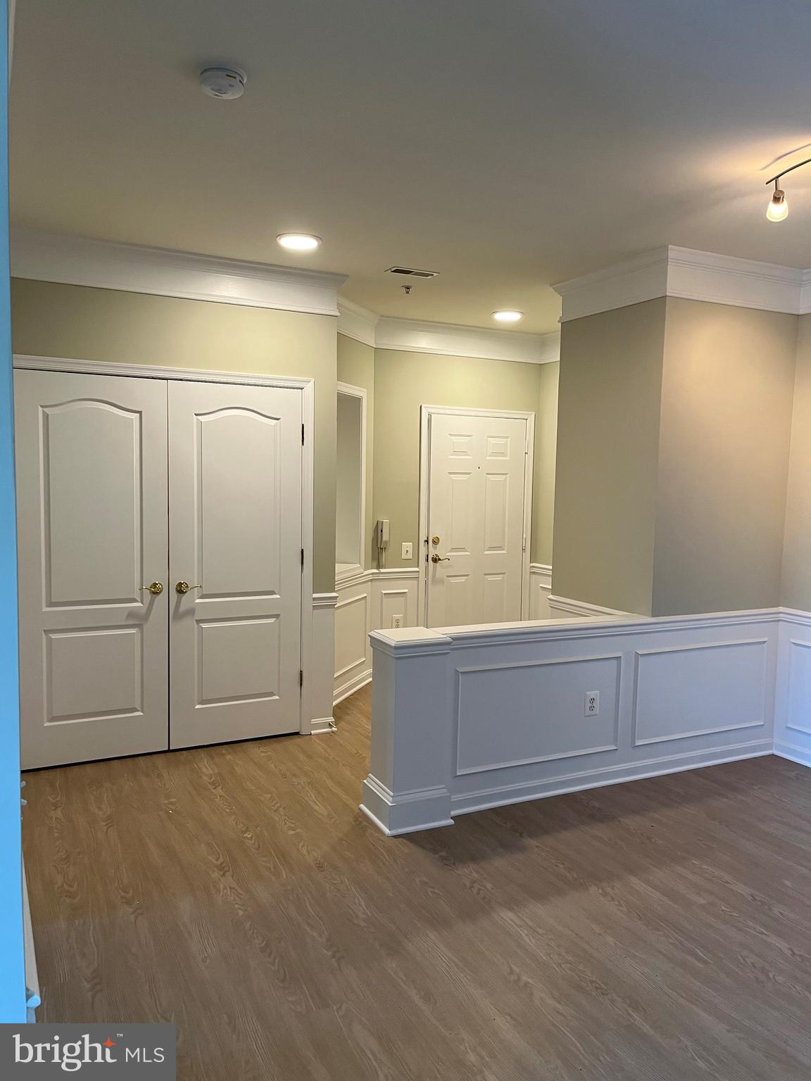 IRWINS CHOICE - Residential Lease