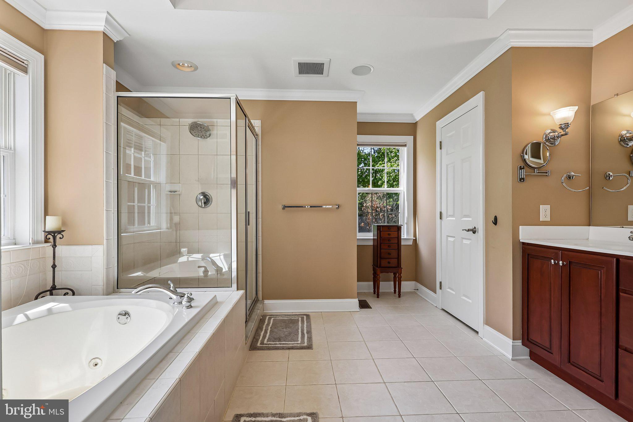 SUGARTOWN RIDGE - Residential