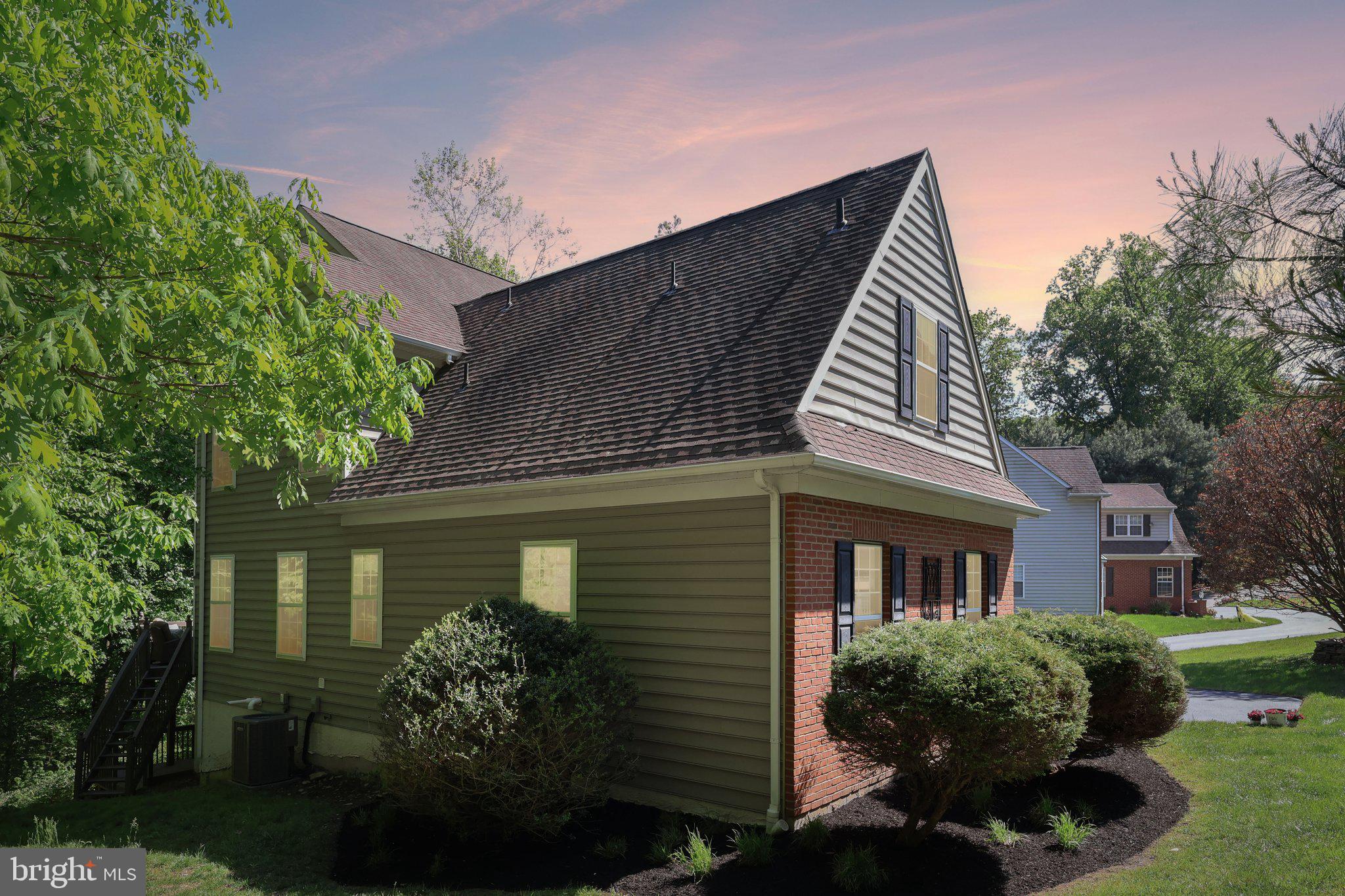 SUGARTOWN RIDGE - Residential