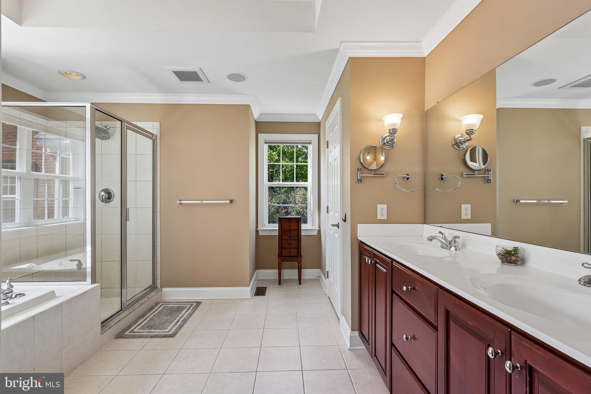 SUGARTOWN RIDGE - Residential