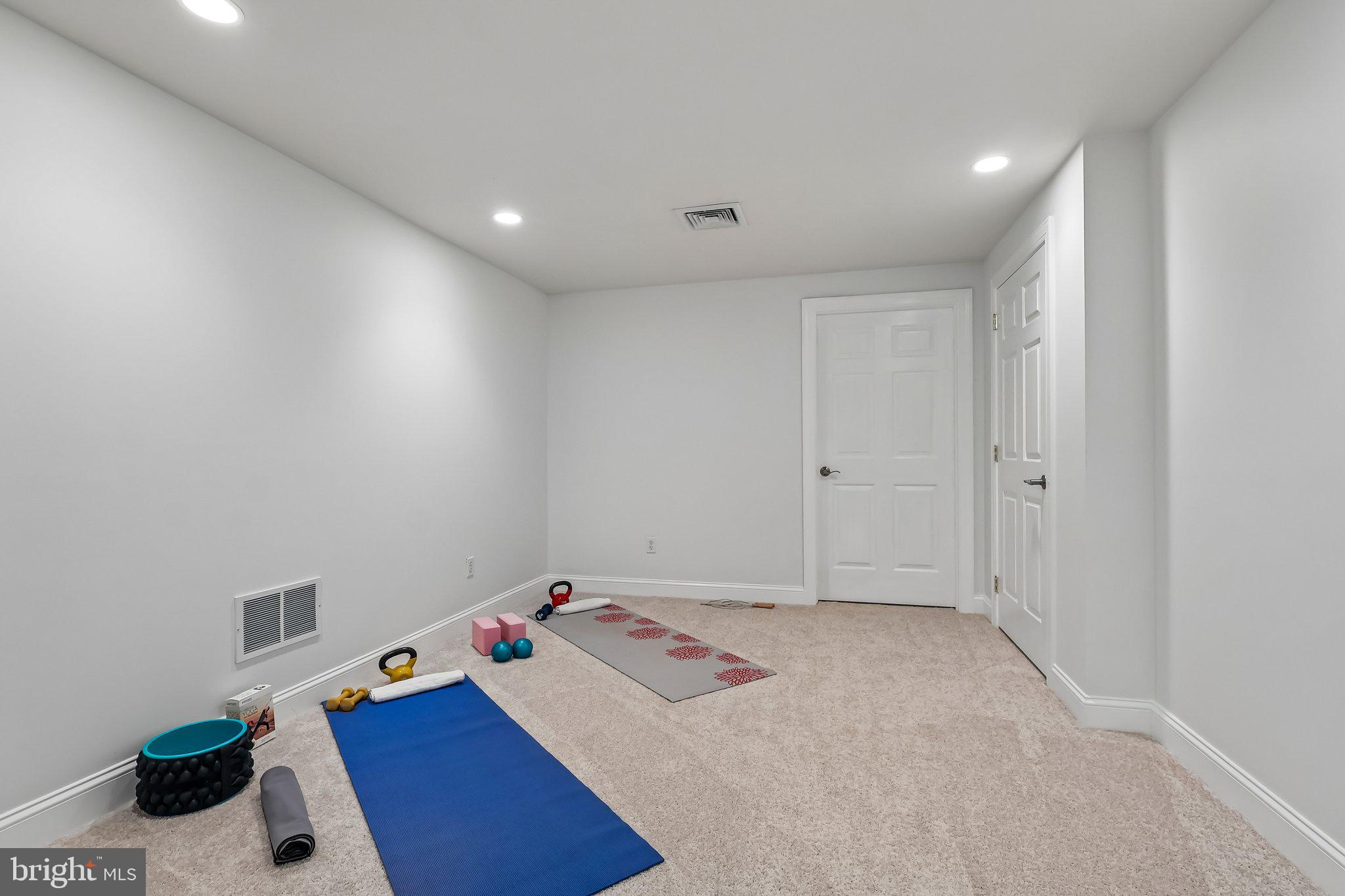 SUGARTOWN RIDGE - Residential