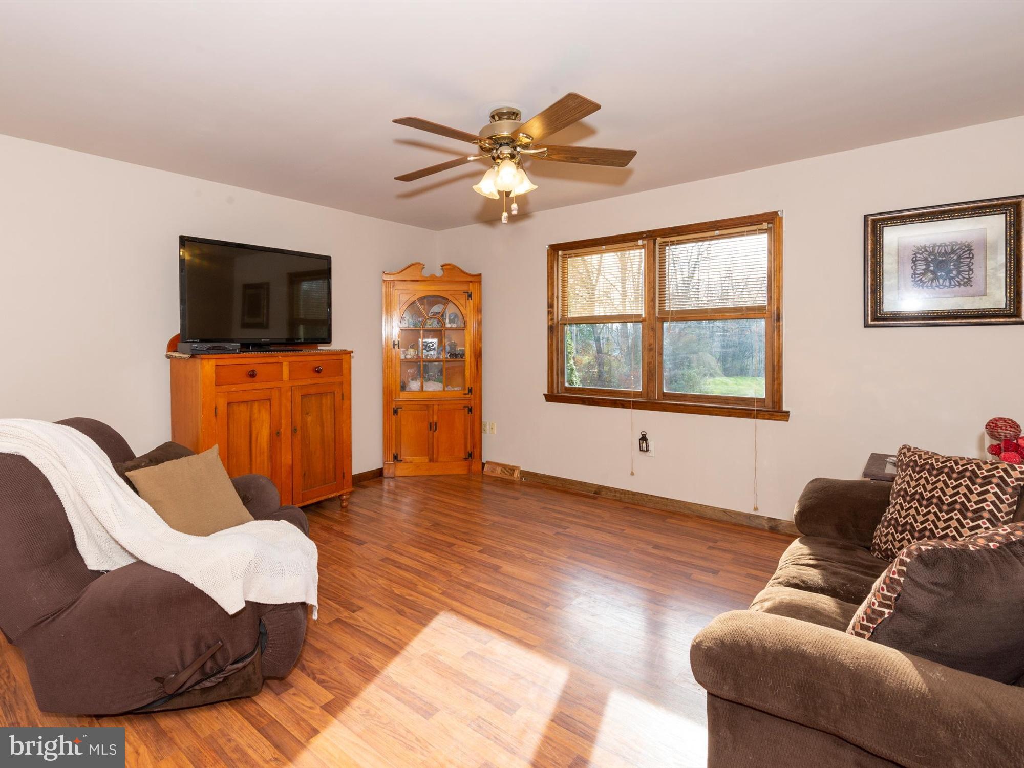 DENVER/REINHOLDS - Residential