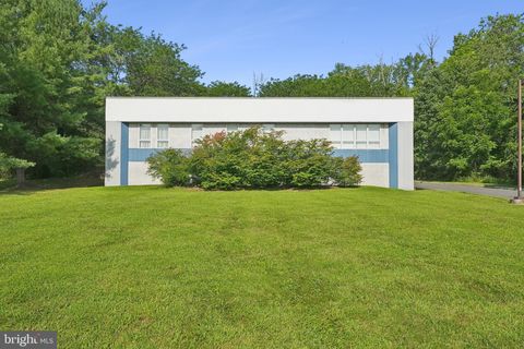 132 ROUTE 31 PENNINGTON NJ 08534