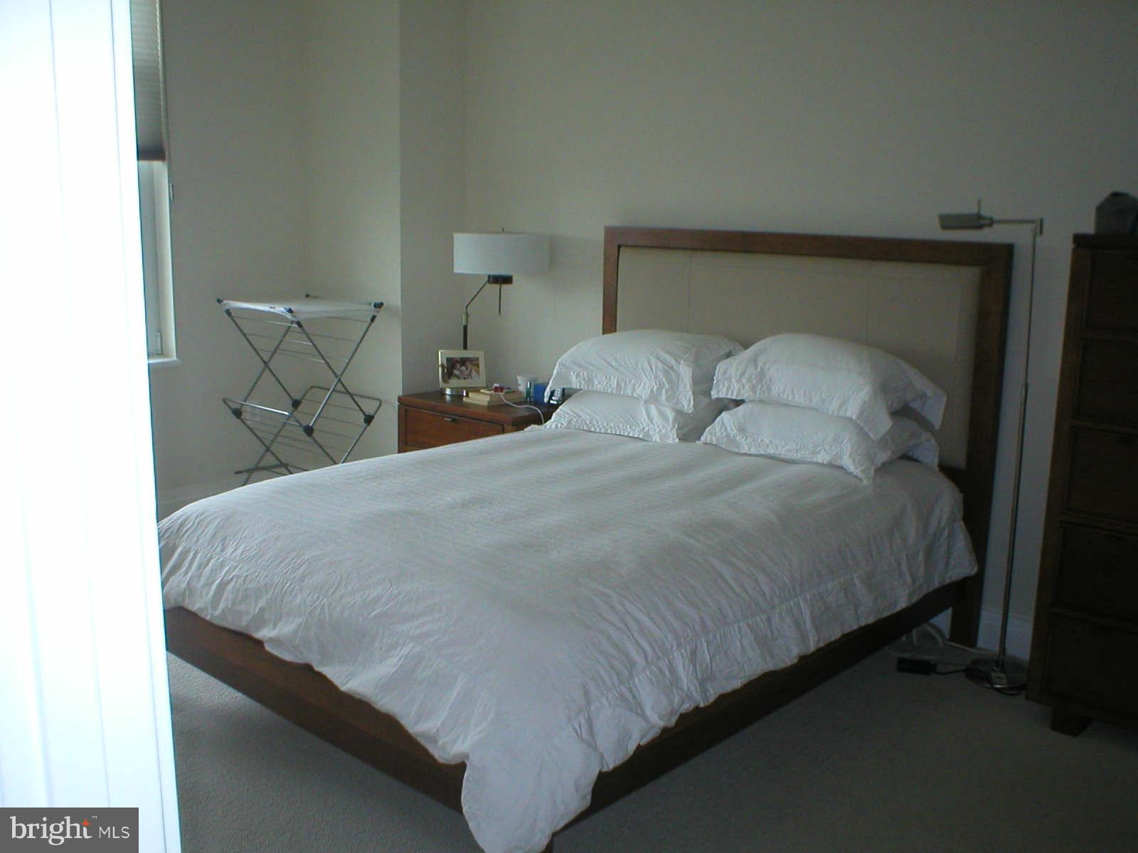 ONE PARK CREST - Residential Lease