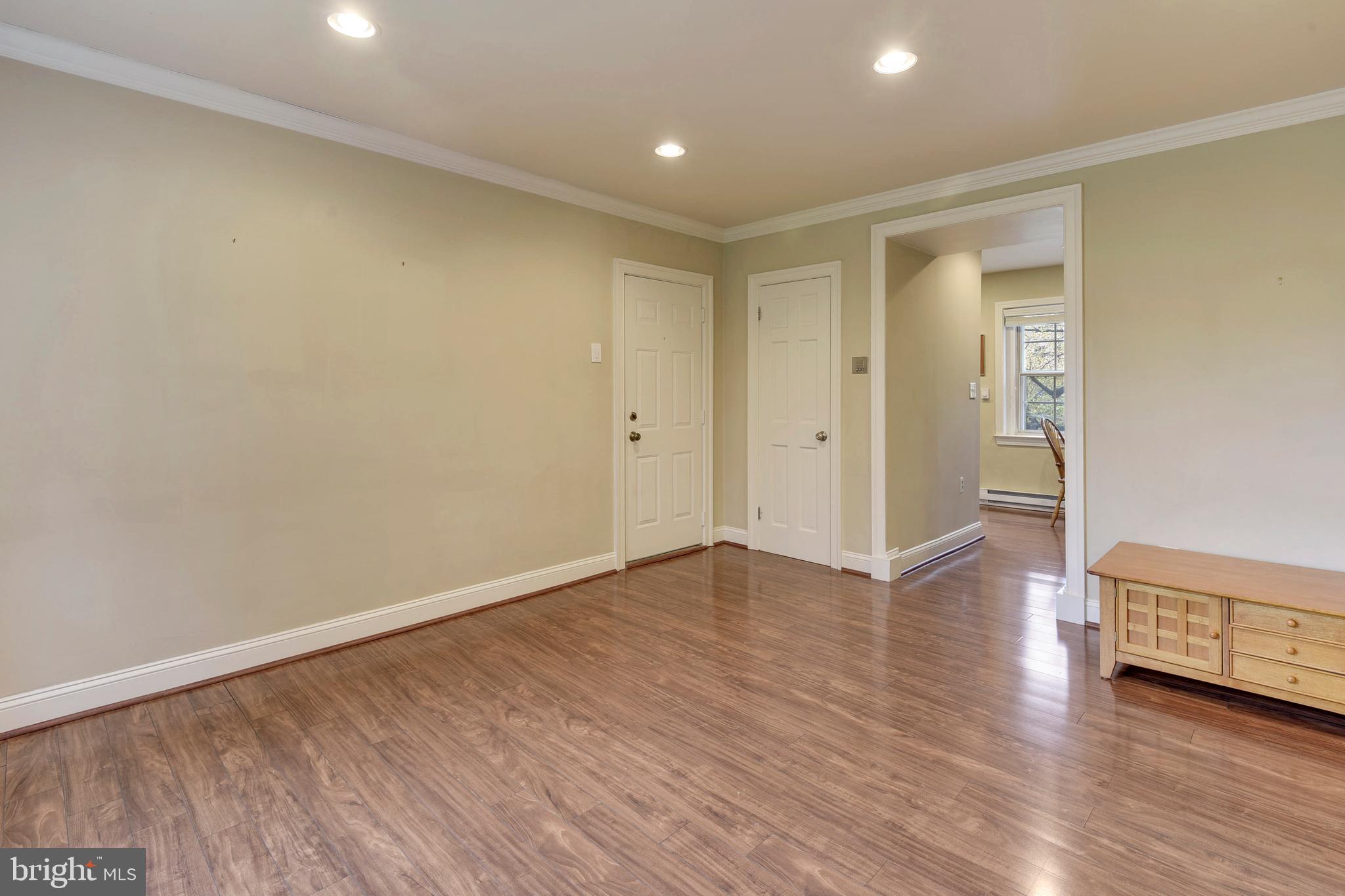 POTOWMACK CROSSING - Residential Lease