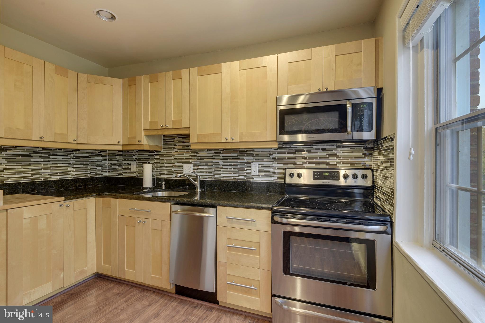 POTOWMACK CROSSING - Residential Lease