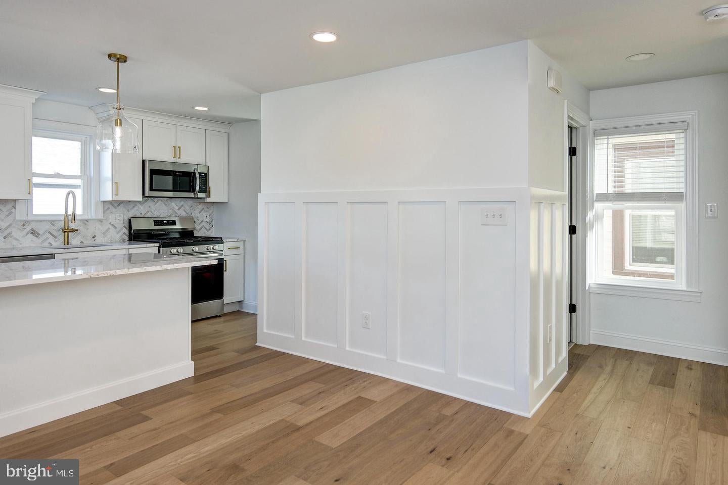 13 WILKINS AVENUE 2ND FL