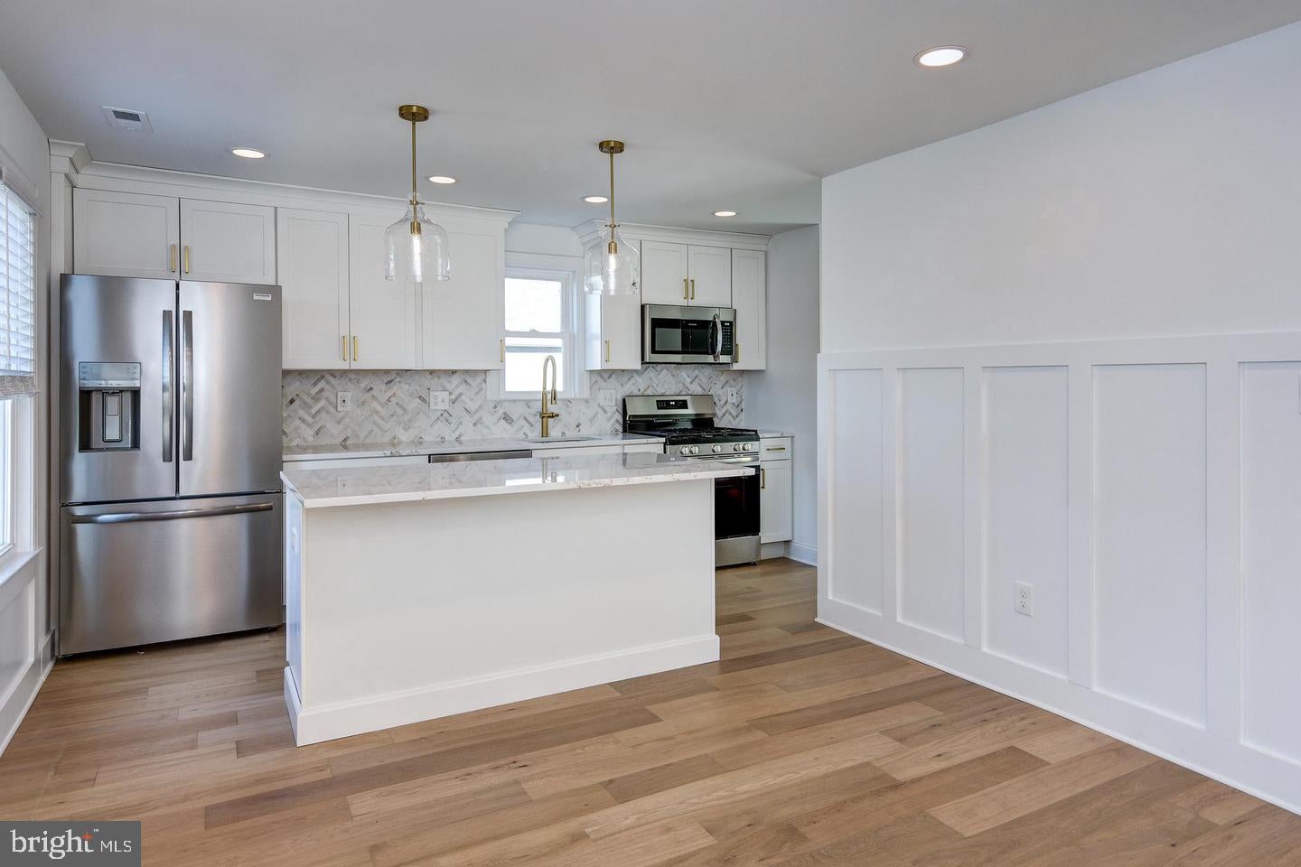 13 WILKINS AVENUE 2ND FL