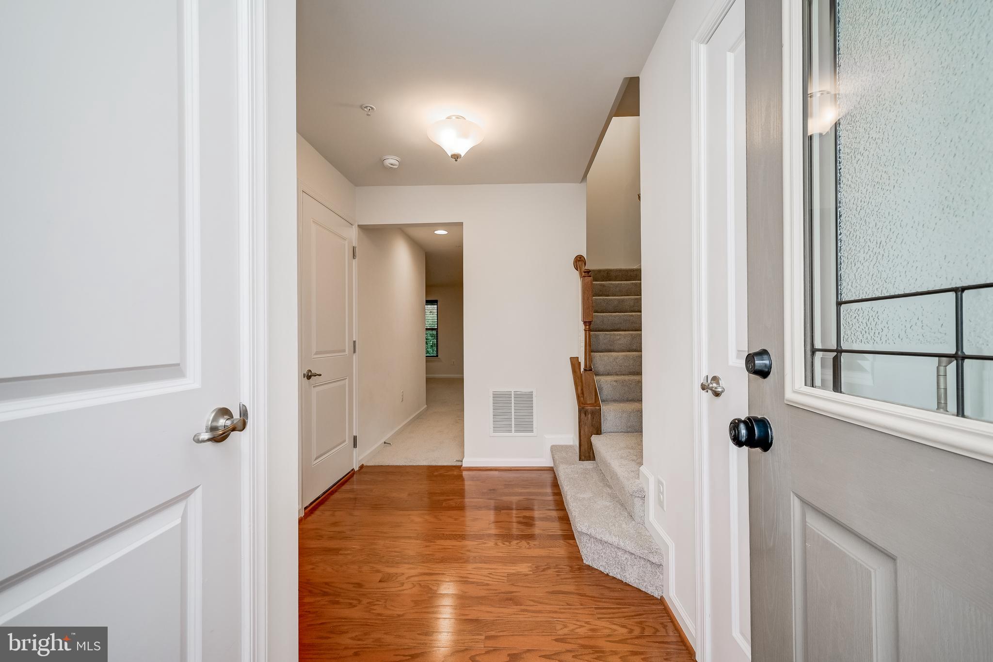 613 FOXWOOD DRIVE