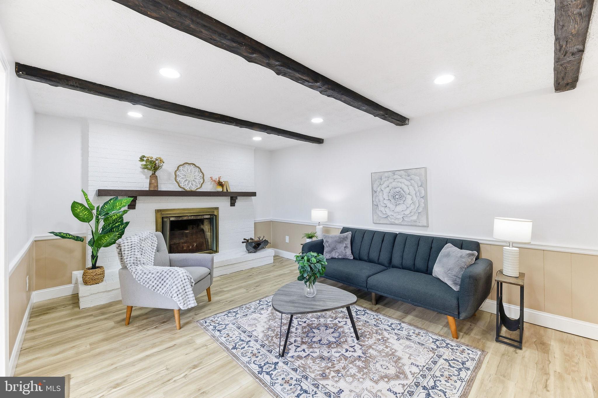 PROSPECT KNOLLS - Residential