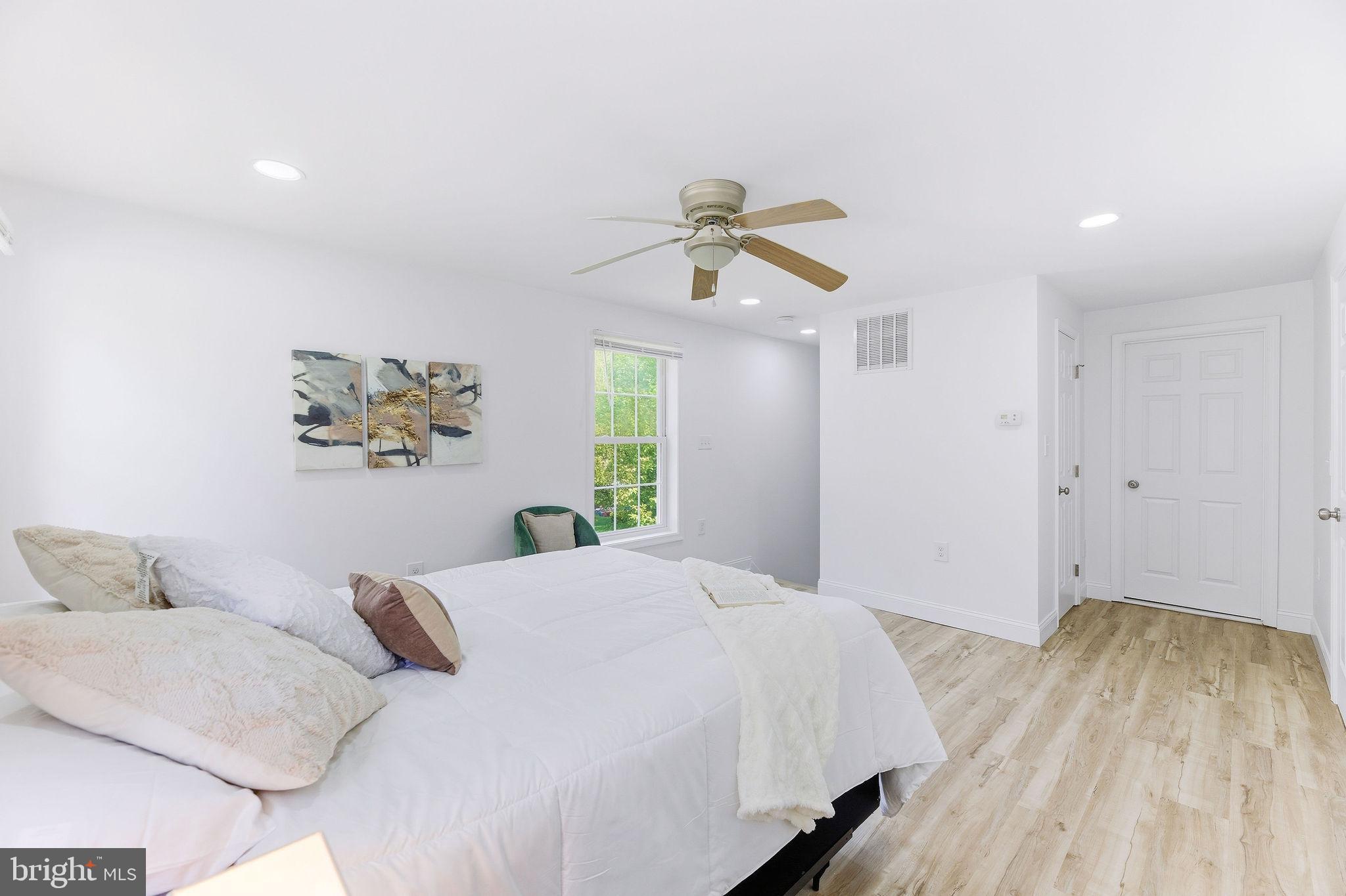PROSPECT KNOLLS - Residential