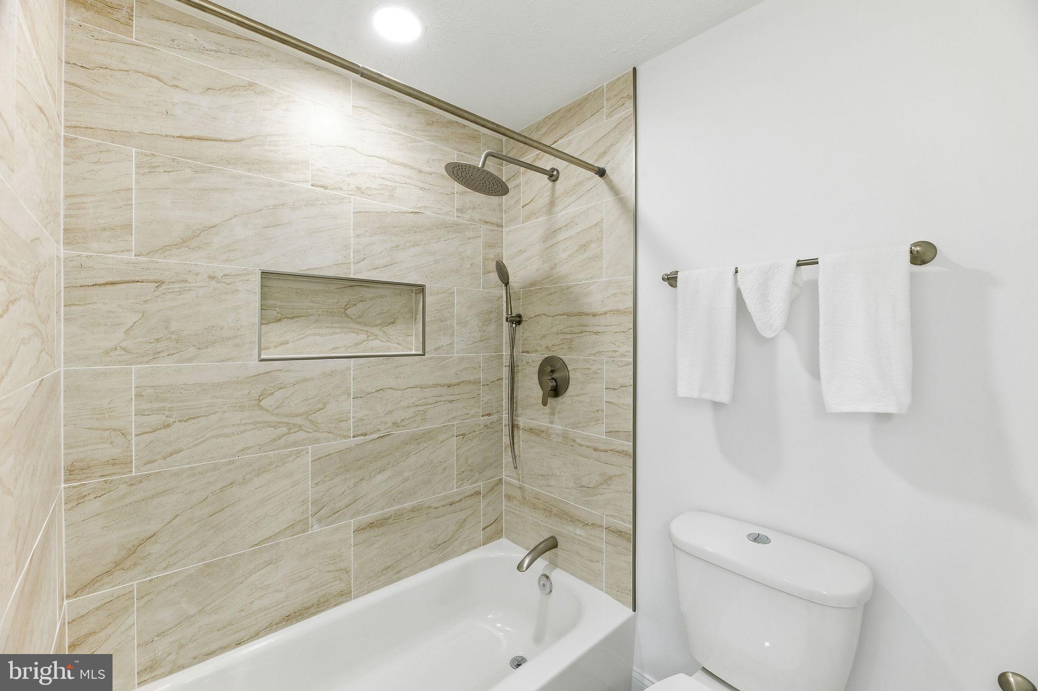 PROSPECT KNOLLS - Residential