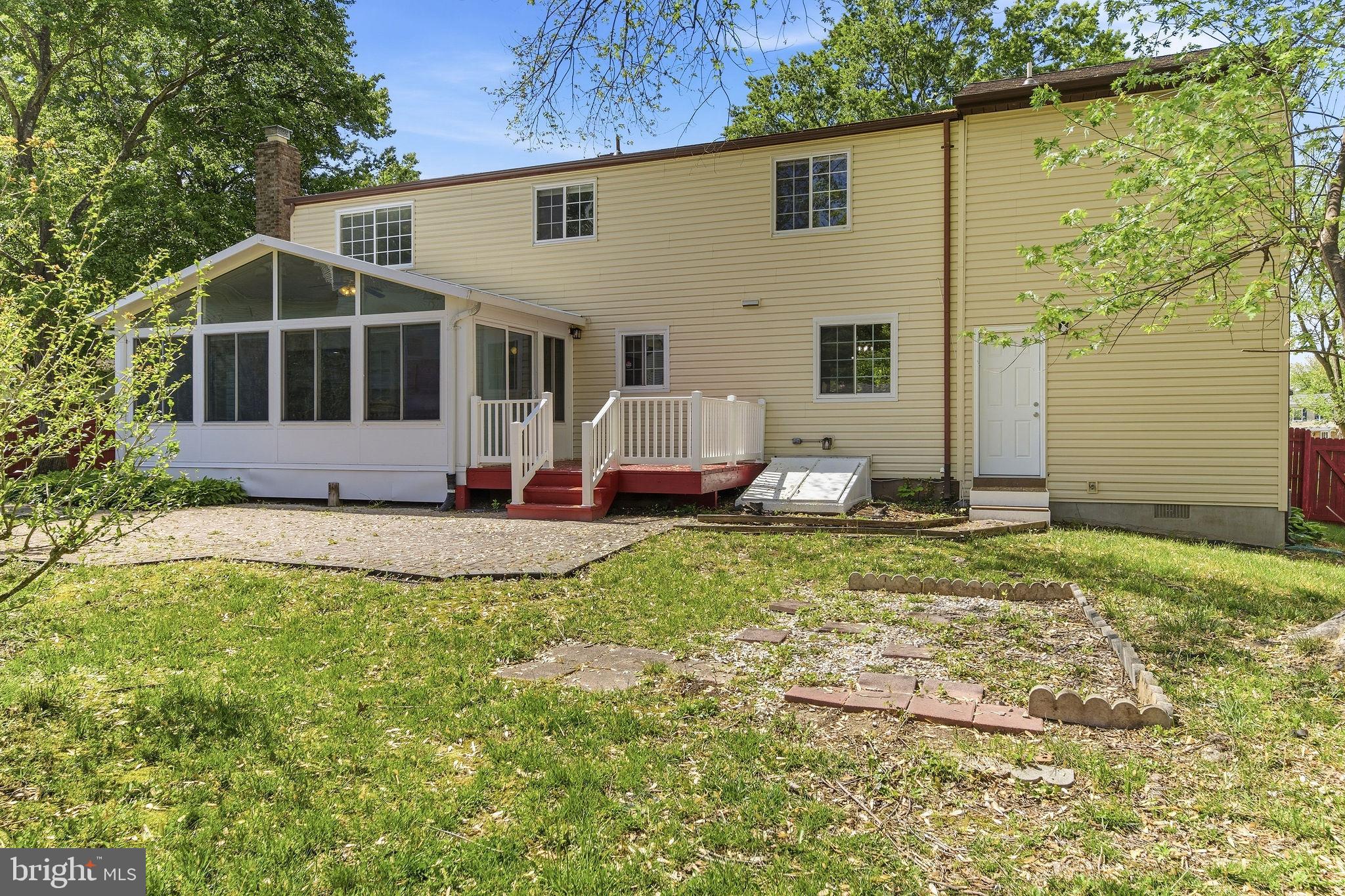 PROSPECT KNOLLS - Residential