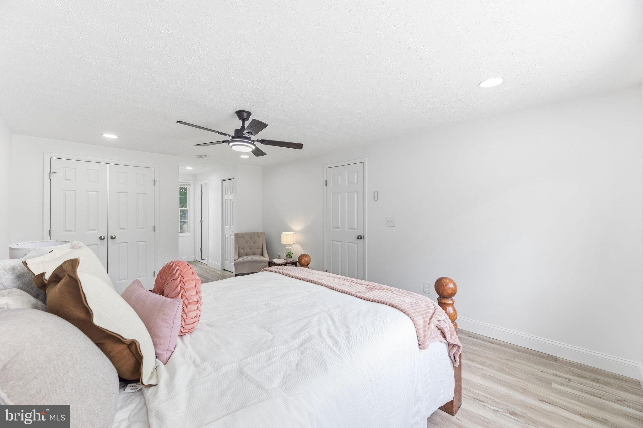 PROSPECT KNOLLS - Residential