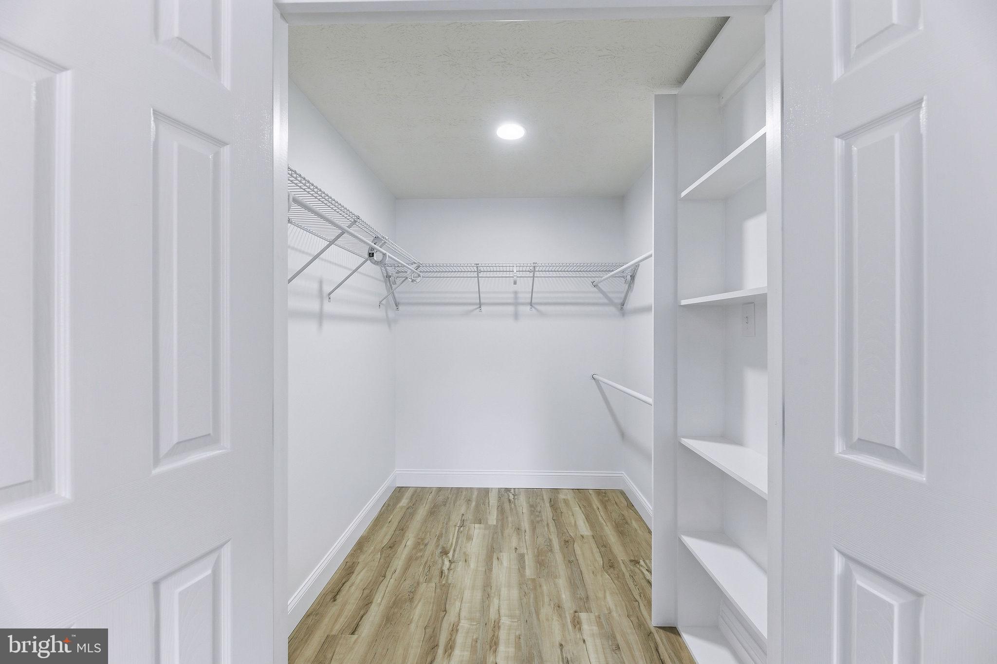 PROSPECT KNOLLS - Residential