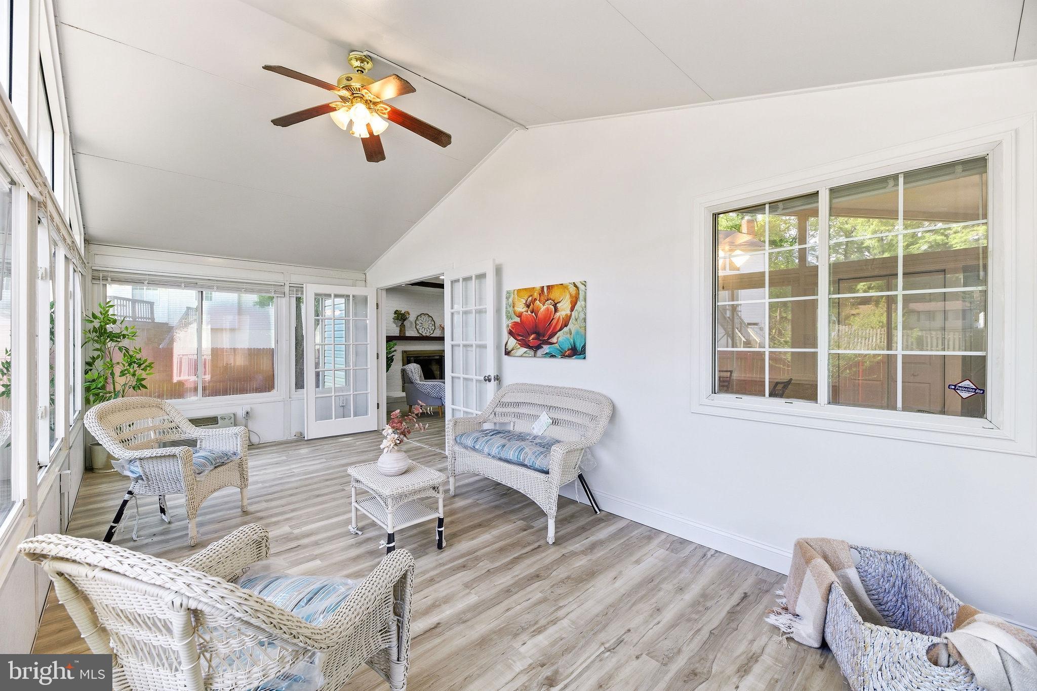 PROSPECT KNOLLS - Residential