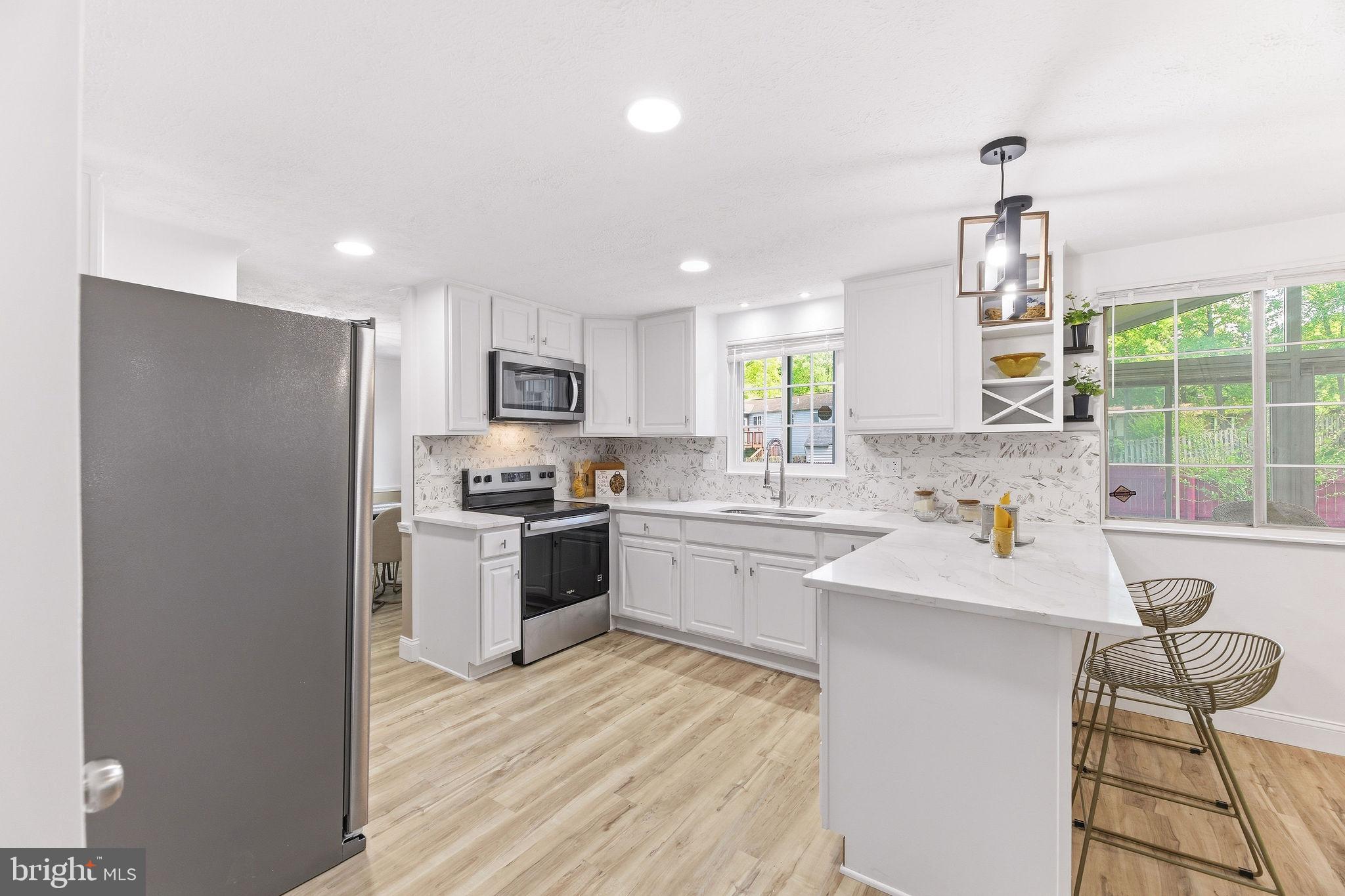 PROSPECT KNOLLS - Residential