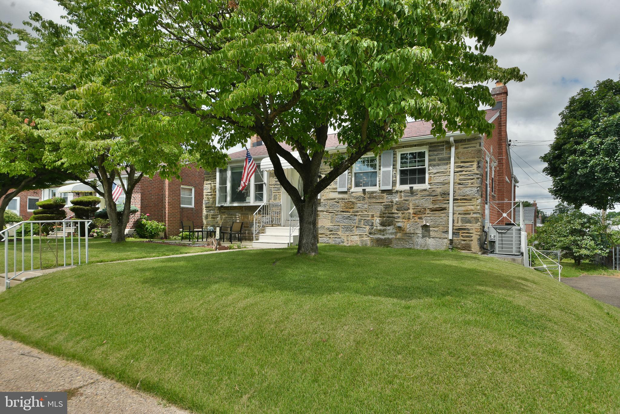 7708 LISTER STREET