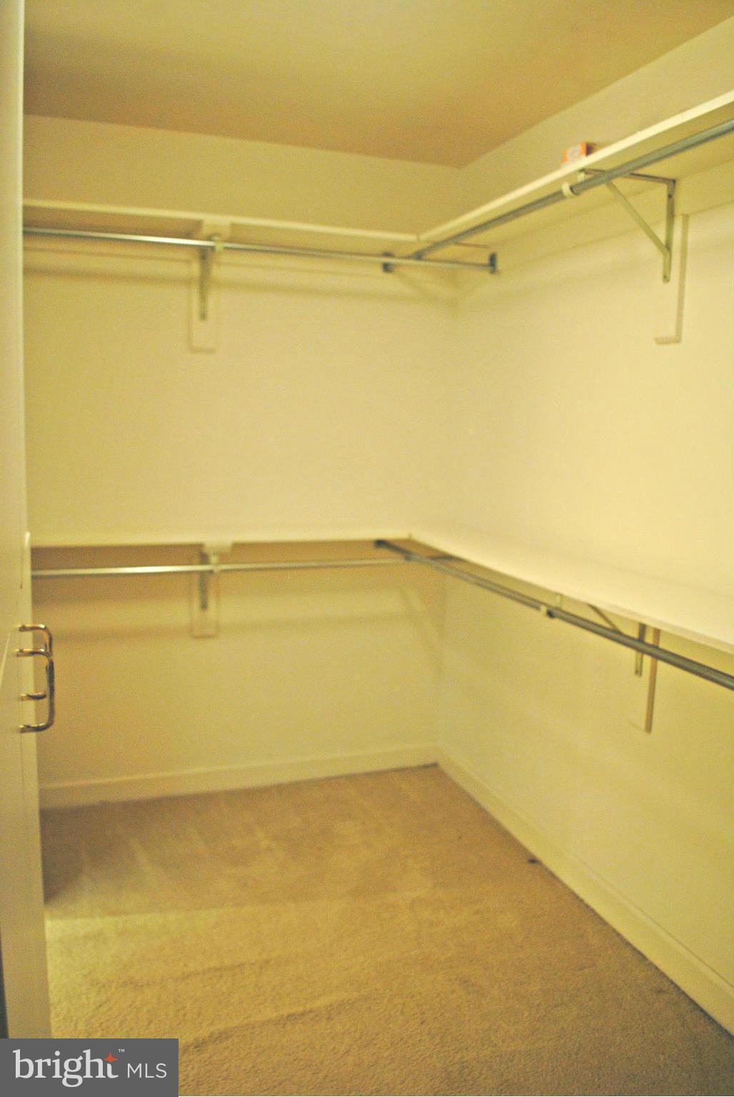 TOWSONGATE - Residential Lease