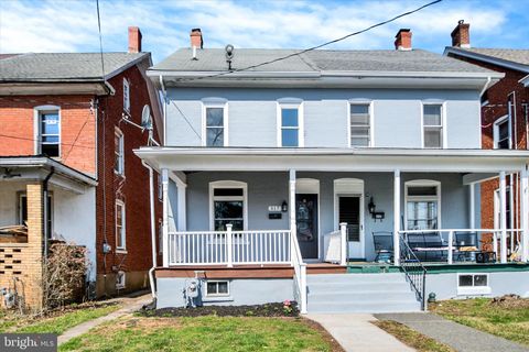 Townhouse For Sale - 517 W 5th Street<br/> PENNSBURG, PA 18073
