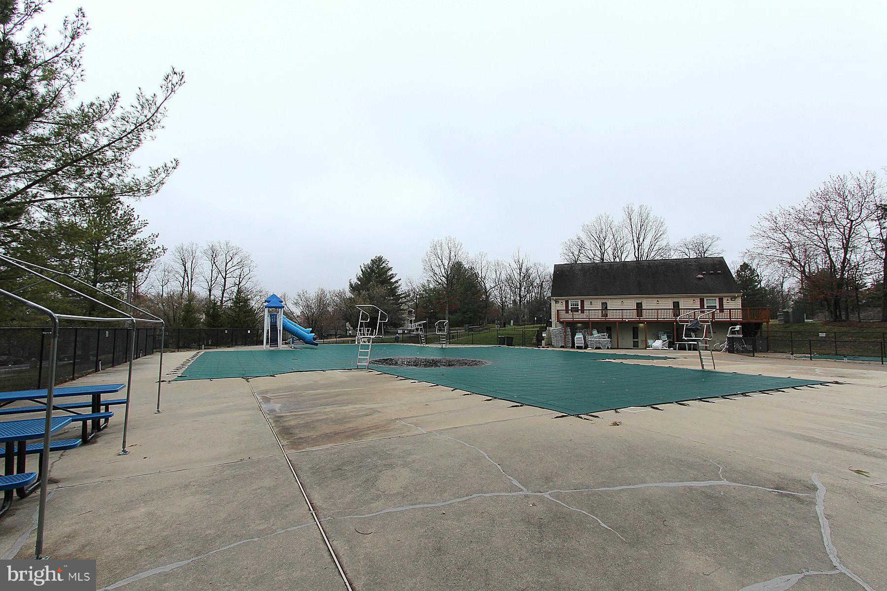 HAMPTON HOUSE - Residential