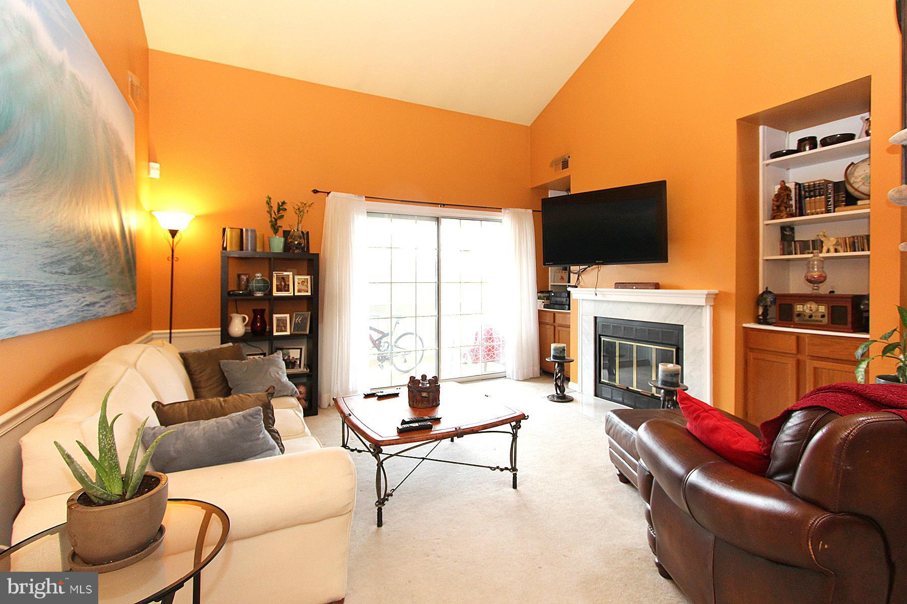 HAMPTON HOUSE - Residential