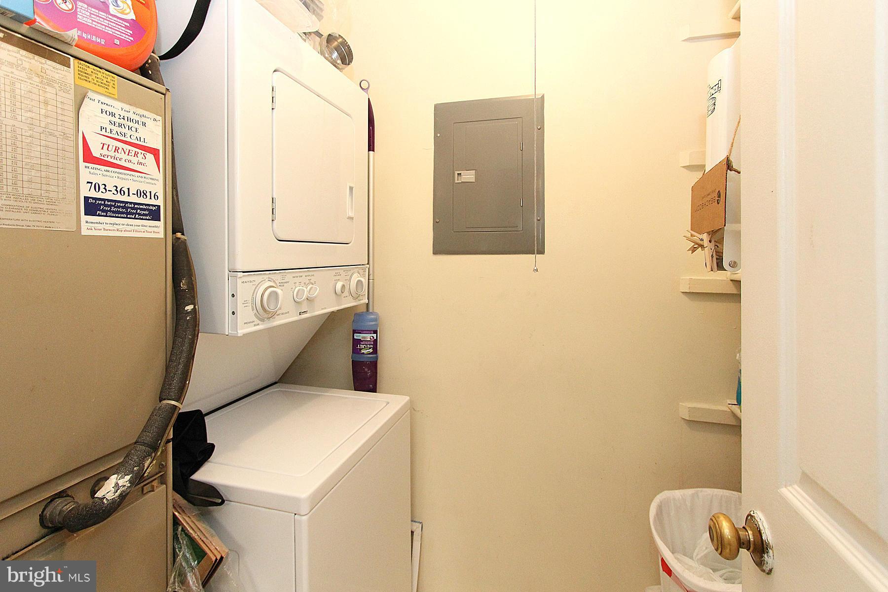 HAMPTON HOUSE - Residential