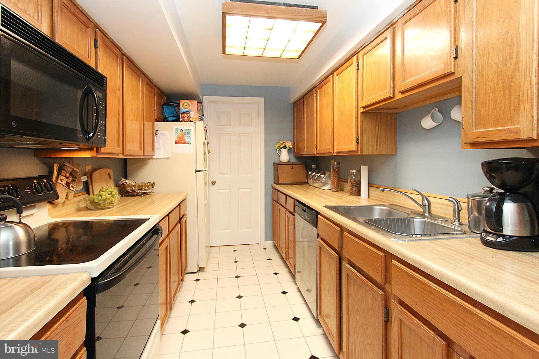 HAMPTON HOUSE - Residential