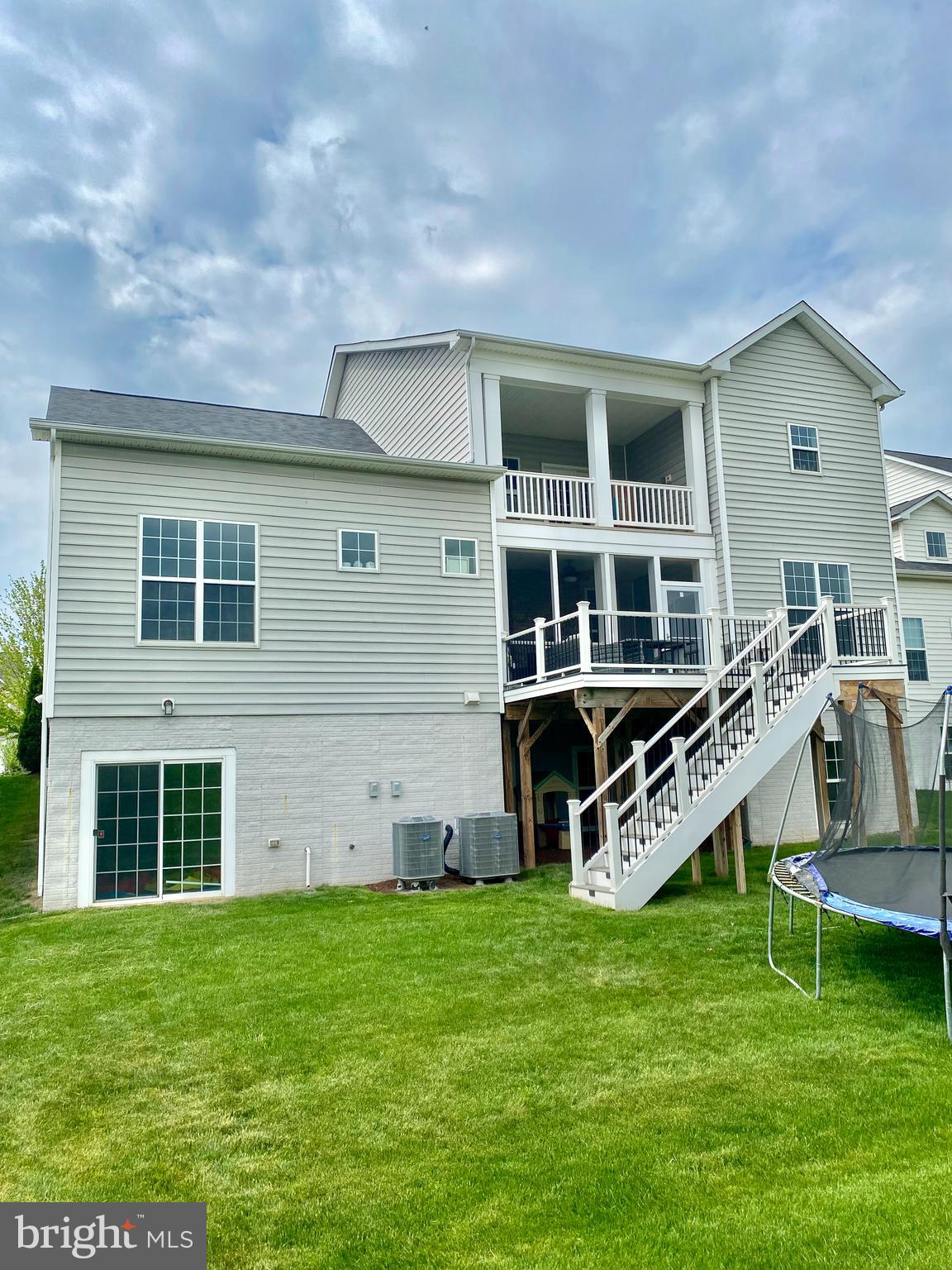 MOON GLADE FARM - Residential