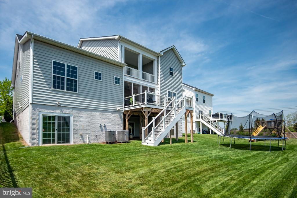 MOON GLADE FARM - Residential