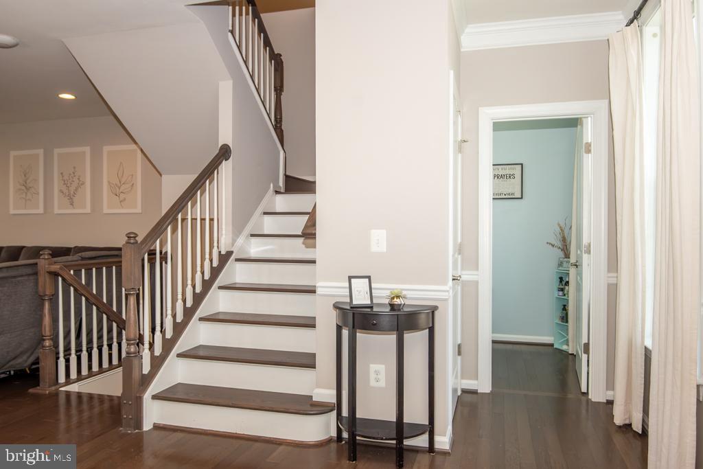 MOON GLADE FARM - Residential