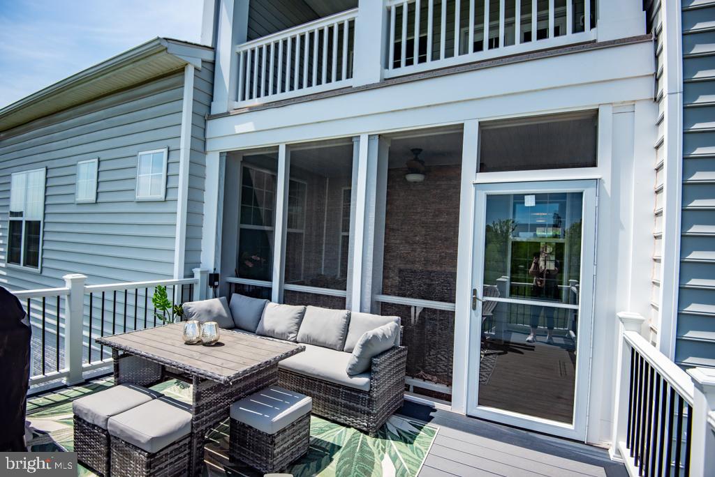 MOON GLADE FARM - Residential