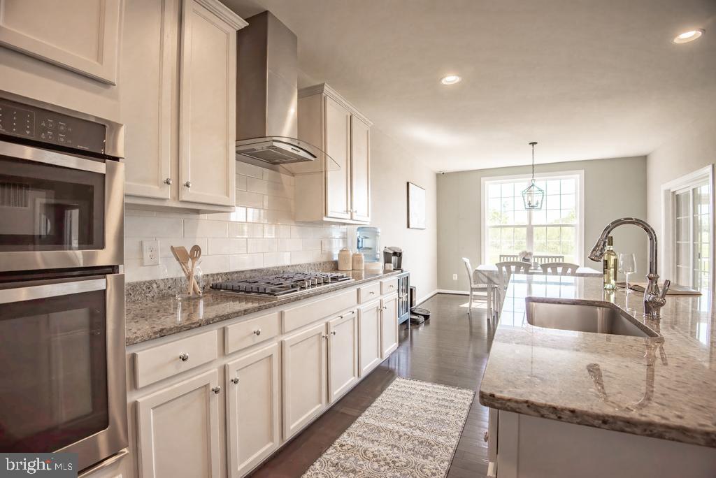 MOON GLADE FARM - Residential