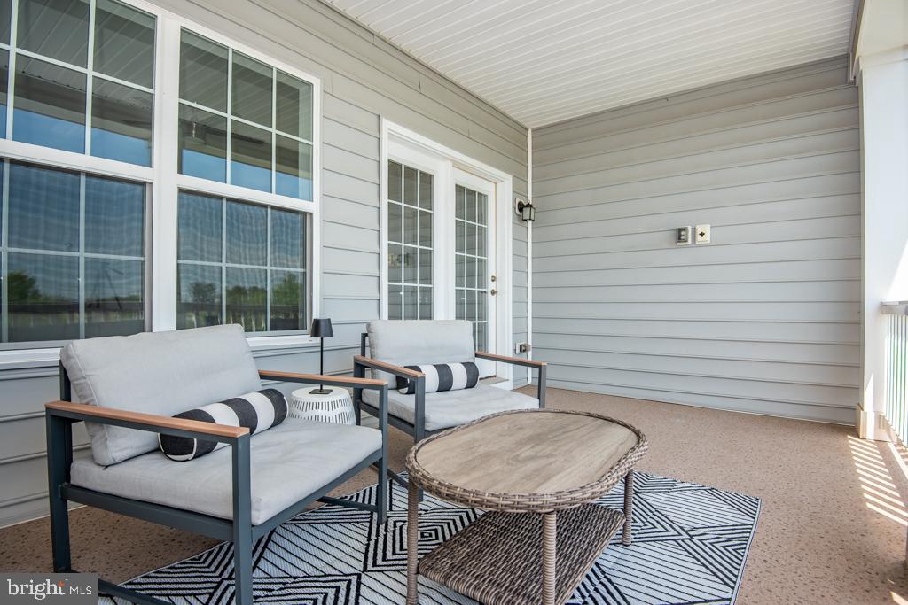 MOON GLADE FARM - Residential