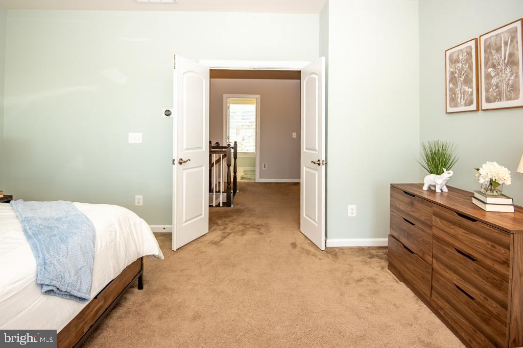 MOON GLADE FARM - Residential