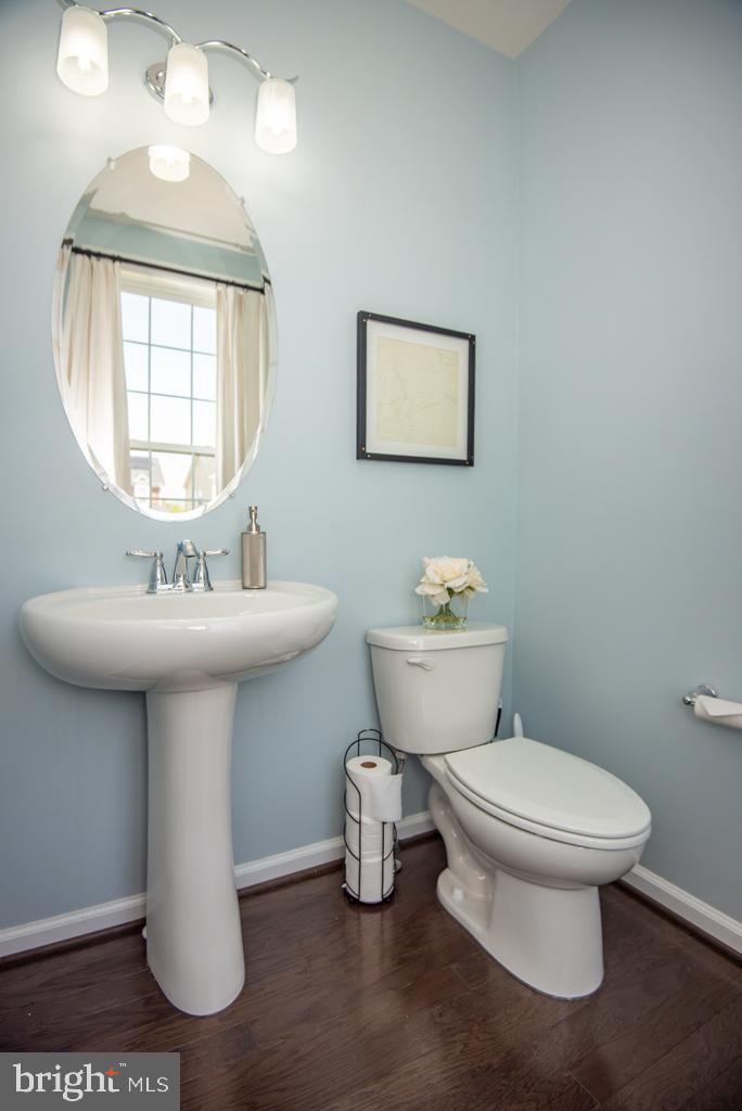 MOON GLADE FARM - Residential