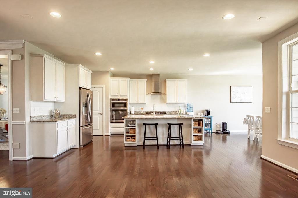 24388 MOON GLADE COURT