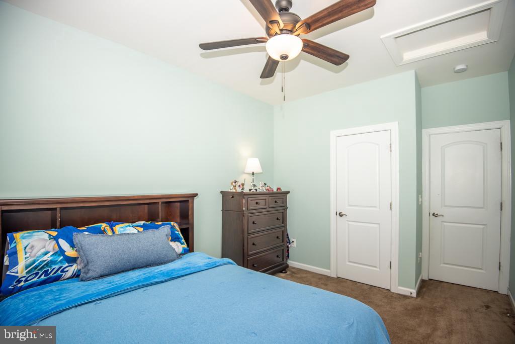 MOON GLADE FARM - Residential