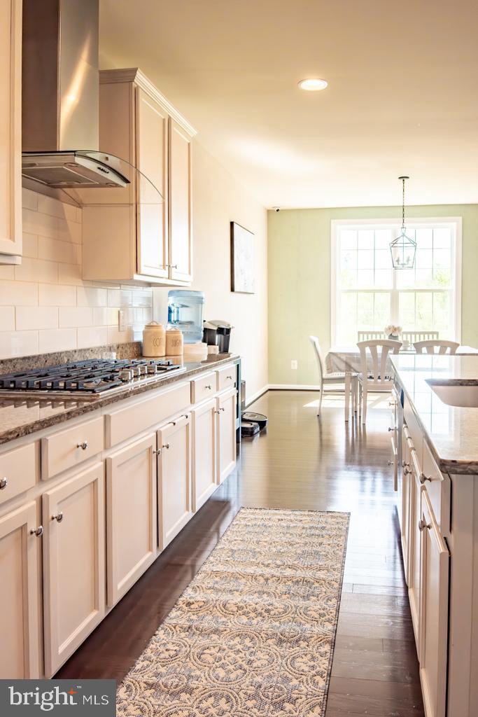 MOON GLADE FARM - Residential