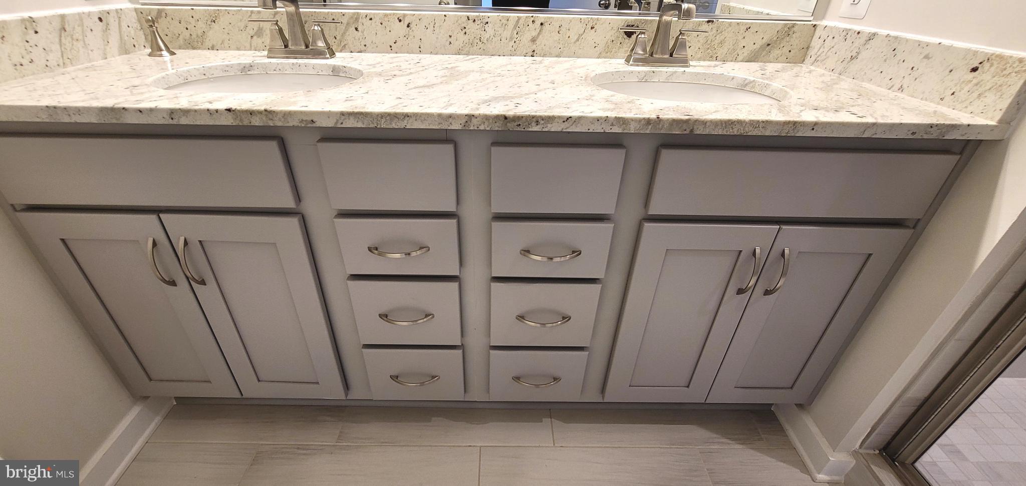 VILLAGES OF URBANA - Residential Lease