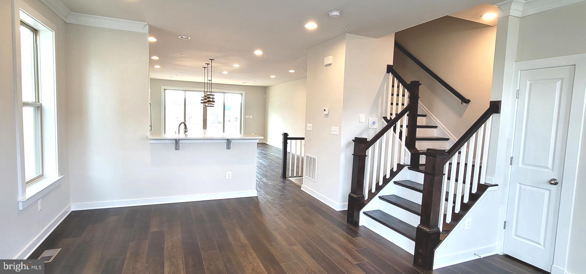 VILLAGES OF URBANA - Residential Lease