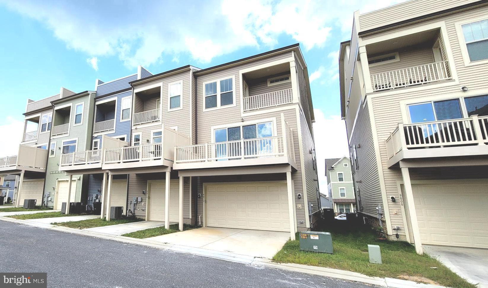 VILLAGES OF URBANA - Residential Lease