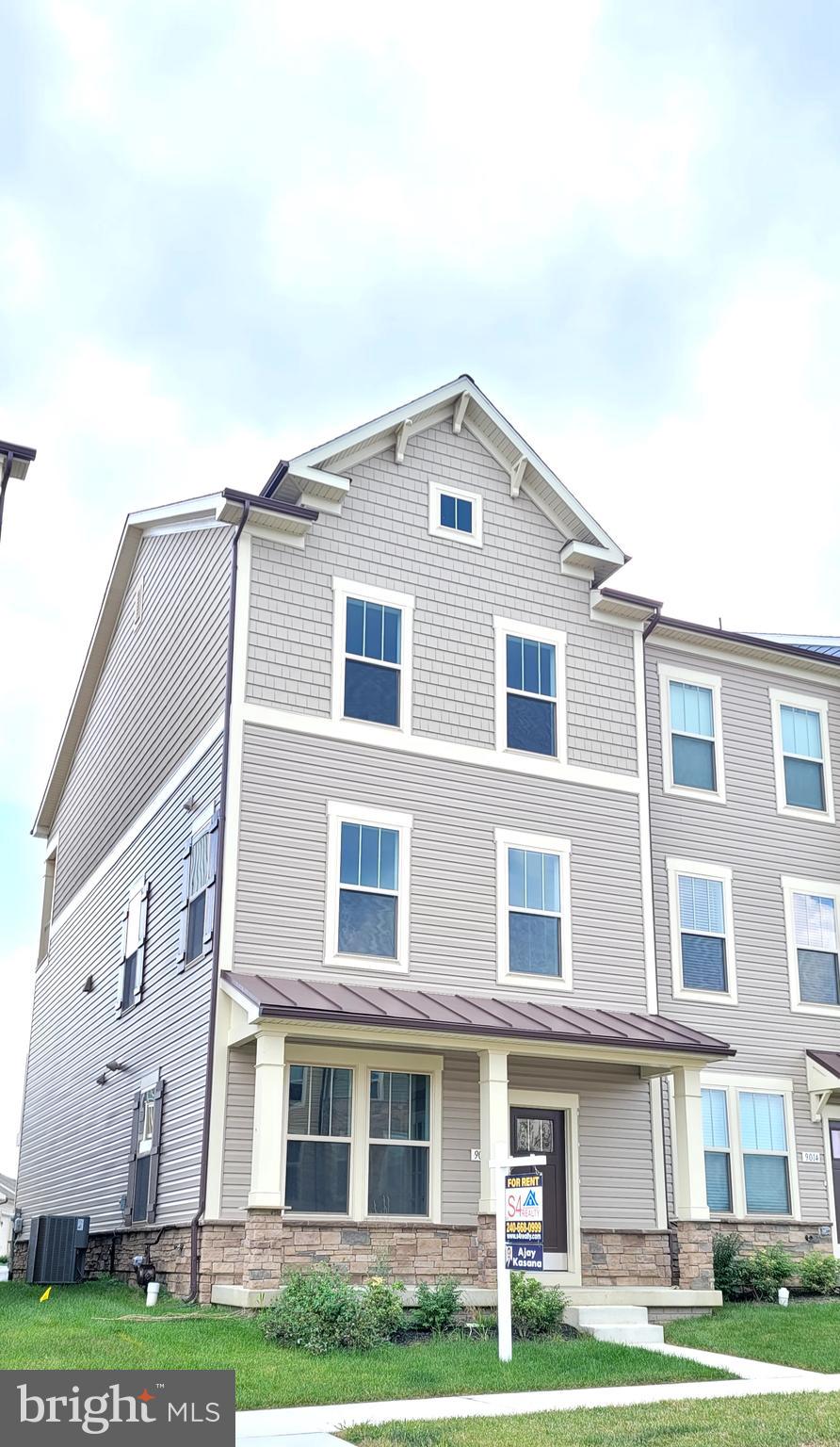 VILLAGES OF URBANA - Residential Lease