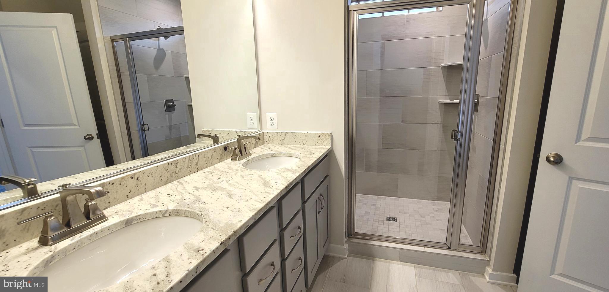 VILLAGES OF URBANA - Residential Lease